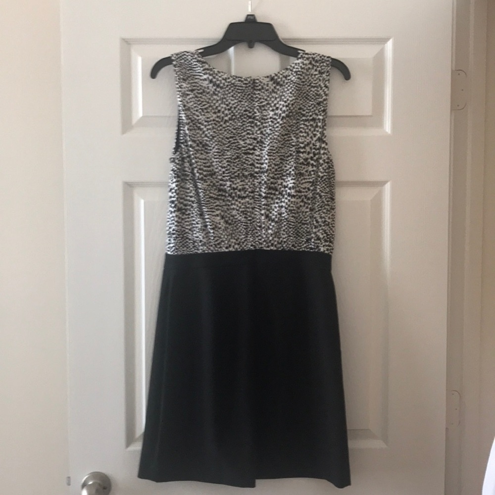 LOFT SLEEVELESS DRESS - Picture 3 of 6